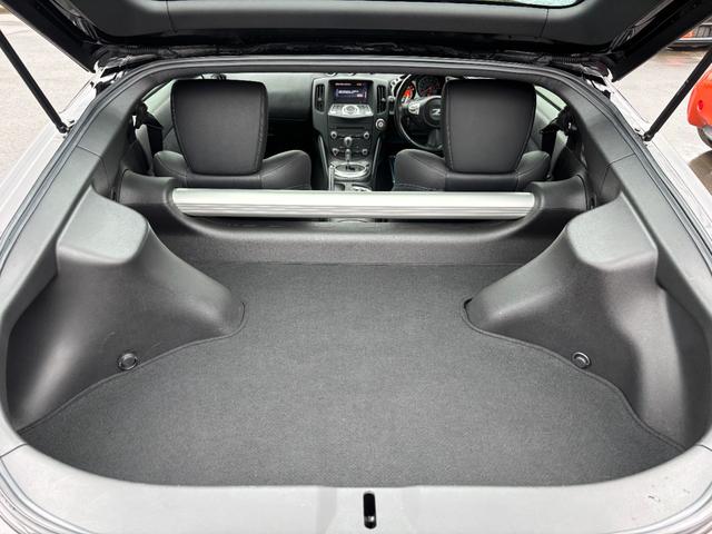 フェアレディZ バージョンT 7AT カーウイングスナビ 2022年地図更新 バックカメラ ETC スマートキー×2 HID BOSEサウンド 純正AW18インチ ヨコハマタイヤ2019年 2015年〜2023年整備記録簿有(26枚目)