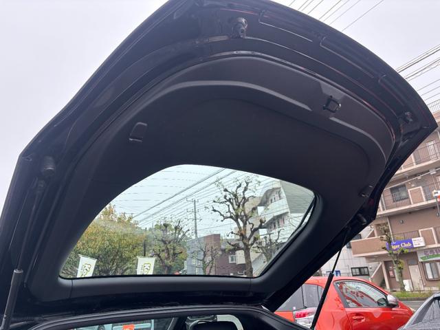 フェアレディZ バージョンT 7AT カーウイングスナビ 2022年地図更新 バックカメラ ETC スマートキー×2 HID BOSEサウンド 純正AW18インチ ヨコハマタイヤ2019年 2015年〜2023年整備記録簿有(28枚目)