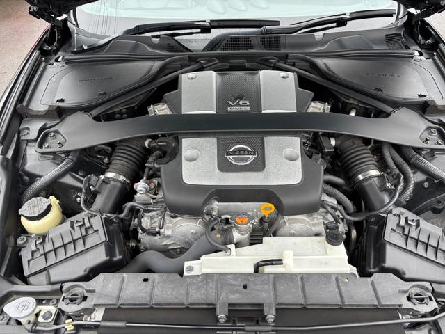 フェアレディZ バージョンT 7AT カーウイングスナビ 2022年地図更新 バックカメラ ETC スマートキー×2 HID BOSEサウンド 純正AW18インチ ヨコハマタイヤ2019年 2015年〜2023年整備記録簿有(40枚目)