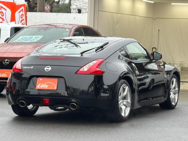 フェアレディZ バージョンT 7AT カーウイングスナビ 2022年地図更新 バックカメラ ETC スマートキー×2 HID BOSEサウンド 純正AW18インチ ヨコハマタイヤ2019年 2015年〜2023年整備記録簿有(43枚目)