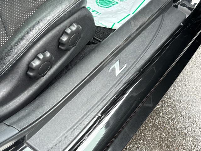 フェアレディZ バージョンT 7AT カーウイングスナビ 2022年地図更新 バックカメラ ETC スマートキー×2 HID BOSEサウンド 純正AW18インチ ヨコハマタイヤ2019年 2015年〜2023年整備記録簿有(64枚目)