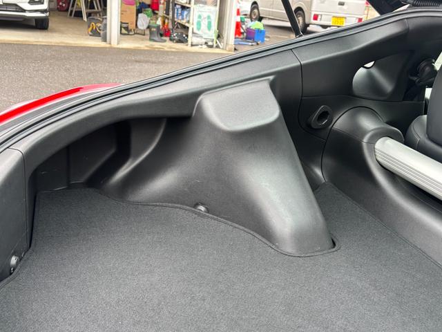 フェアレディZ バージョンT 7AT カーウイングスナビ 2022年地図更新 バックカメラ ETC スマートキー×2 HID BOSEサウンド 純正AW18インチ ヨコハマタイヤ2019年 2015年〜2023年整備記録簿有(68枚目)