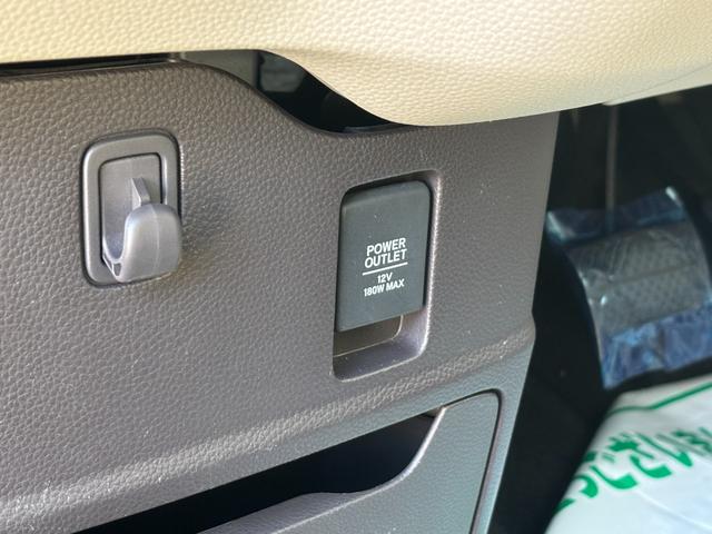 Ｎ－ＢＯＸ Ｇ・Ｌホンダセンシング　禁煙車　ホンダセンシング　ナビ装着用スペシャルＰＫＧ＋ＥＴＣ　両側スライド片側電動ドア　ケンウッドナビＭＤＶ－Ｄ３０５　前ドラレコ　ＬＥＤライト　スマートキー×２（68枚目）