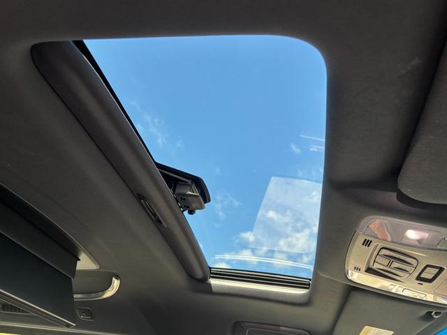 ヴェルファイアハイブリッド エグゼクティブラウンジ　１オーナー禁煙車　純正９型ナビ　ツインムーンルーフ　全方位モニター　１２．１型フリップダウンモニター　ＢＯＳＥサウンド　ドラレコ　ＥＴＣ２．０　モデリスタエアロ　両側パワスラ　純正ＡＷ１７インチ（20枚目）