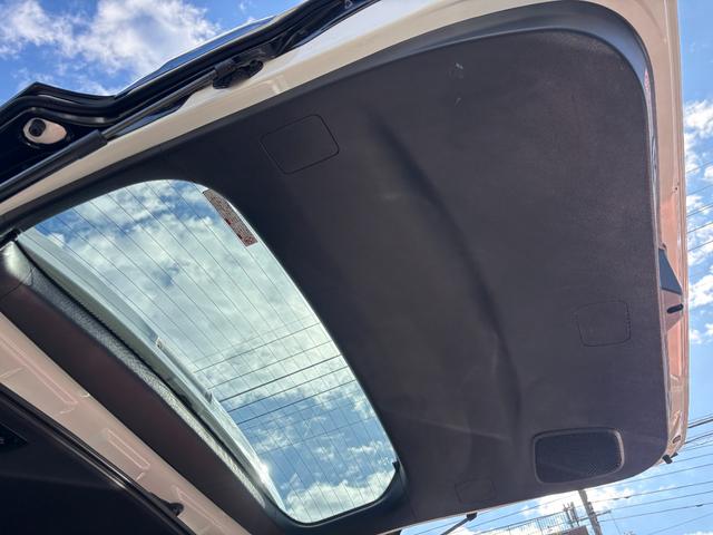 ヴェルファイアハイブリッド エグゼクティブラウンジ　１オーナー禁煙車　純正９型ナビ　ツインムーンルーフ　全方位モニター　１２．１型フリップダウンモニター　ＢＯＳＥサウンド　ドラレコ　ＥＴＣ２．０　モデリスタエアロ　両側パワスラ　純正ＡＷ１７インチ（34枚目）