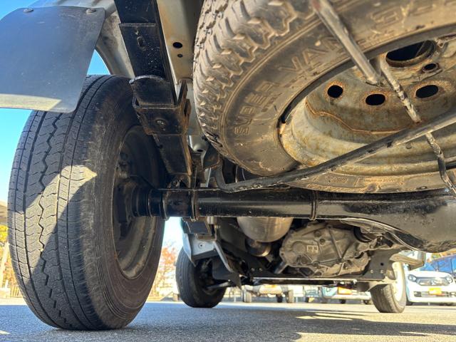 ハイゼットトラック スタンダード　農用スペシャル　５ＭＴ　４ＷＤ　３方開　取説記録簿付　荷台作業灯（56枚目）