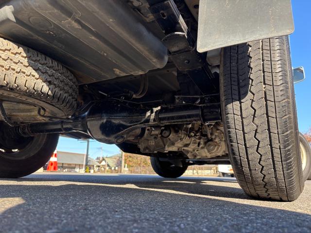 ハイゼットトラック スタンダード　農用スペシャル　５ＭＴ　４ＷＤ　３方開　取説記録簿付　荷台作業灯（57枚目）