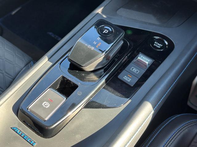 ノート オーテック　クロスオーバー　１オーナー禁煙車　純正９型ナビ　全方位モニター　寒冷地仕様　プロパイロット　デジタルインナーミラー　ＨＤＭＩ　ＥＴＣ２．０　前後ドラレコ　シート／ステアリングヒーター　純１６インチＡＷ　新車保証継承（16枚目）