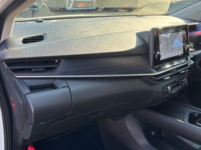 ノート オーテック　クロスオーバー　１オーナー禁煙車　純正９型ナビ　全方位モニター　寒冷地仕様　プロパイロット　デジタルインナーミラー　ＨＤＭＩ　ＥＴＣ２．０　前後ドラレコ　シート／ステアリングヒーター　純１６インチＡＷ　新車保証継承（22枚目）