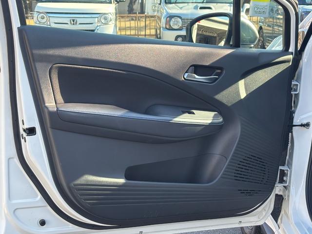 ノート オーテック　クロスオーバー　１オーナー禁煙車　純正９型ナビ　全方位モニター　寒冷地仕様　プロパイロット　デジタルインナーミラー　ＨＤＭＩ　ＥＴＣ２．０　前後ドラレコ　シート／ステアリングヒーター　純１６インチＡＷ　新車保証継承（58枚目）