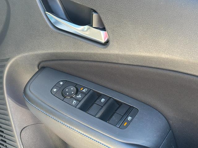 ノート オーテック　クロスオーバー　１オーナー禁煙車　純正９型ナビ　全方位モニター　寒冷地仕様　プロパイロット　デジタルインナーミラー　ＨＤＭＩ　ＥＴＣ２．０　前後ドラレコ　シート／ステアリングヒーター　純１６インチＡＷ　新車保証継承（61枚目）