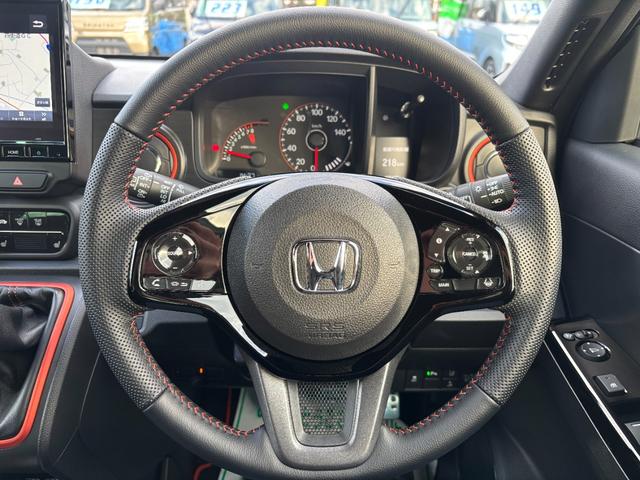 N-ONE RS 1オーナー禁煙 6速MT 純正9型プレミアムインターナビ 前/車内/後ドラレコ ETC2.0 ハイグレードスピーカ 純OPサスペンション(10mmダウン) SEEKER製マフラー ユピテルレーダー探知(5枚目)