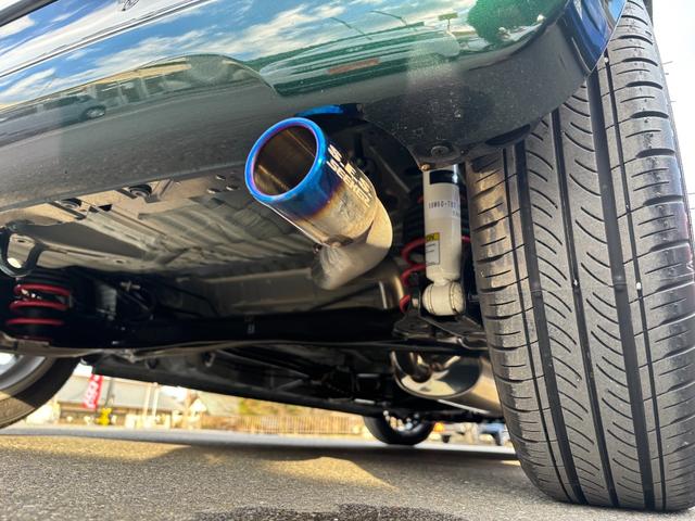 N-ONE RS 1オーナー禁煙 6速MT 純正9型プレミアムインターナビ 前/車内/後ドラレコ ETC2.0 ハイグレードスピーカ 純OPサスペンション(10mmダウン) SEEKER製マフラー ユピテルレーダー探知(76枚目)