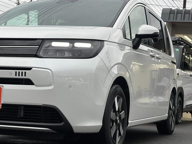 フリード ｅ：ＨＥＶエアー　ＥＸ　登録済未使用車　３列６人　ホンダセンシング　１１．４インチナビ２４７ＶＦＬＩ　全方位モニタ　ナビ連動ＥＴＣ２．０　前後ドラレコＤＲＣ２ＣＡＭセット　両側パワスラ　フレッシュキーパー施工済　新車保証継承（49枚目）