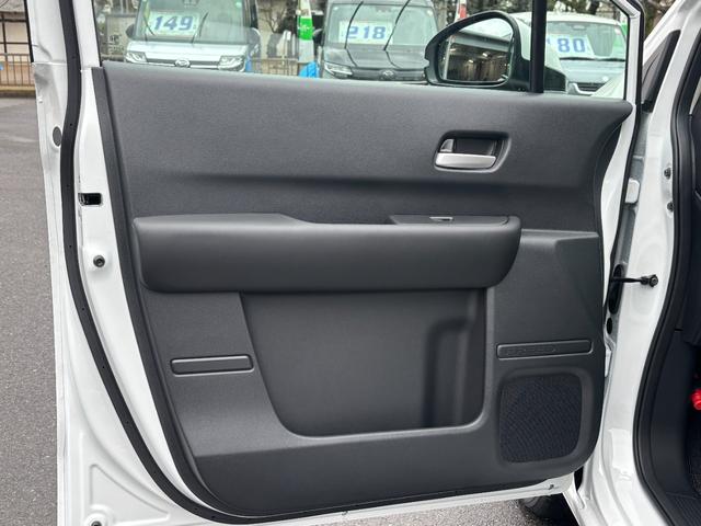 フリード ｅ：ＨＥＶエアー　ＥＸ　登録済未使用車　３列６人　ホンダセンシング　１１．４インチナビ２４７ＶＦＬＩ　全方位モニタ　ナビ連動ＥＴＣ２．０　前後ドラレコＤＲＣ２ＣＡＭセット　両側パワスラ　フレッシュキーパー施工済　新車保証継承（57枚目）