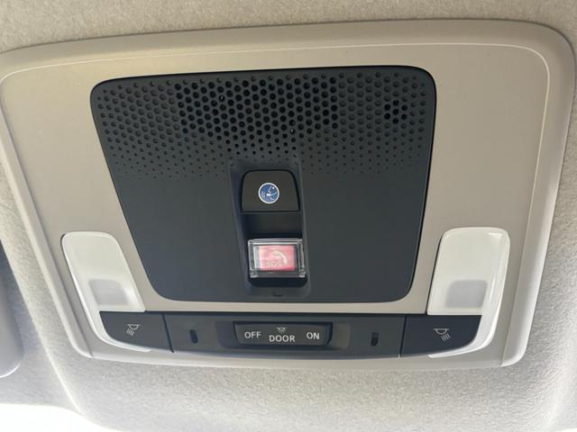 フリード ｅ：ＨＥＶエアー　ＥＸ　登録済未使用車　３列６人　ホンダセンシング　１１．４インチナビ２４７ＶＦＬＩ　全方位モニタ　ナビ連動ＥＴＣ２．０　前後ドラレコＤＲＣ２ＣＡＭセット　両側パワスラ　フレッシュキーパー施工済　新車保証継承（61枚目）