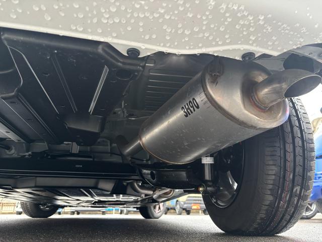 フリード ｅ：ＨＥＶエアー　ＥＸ　登録済未使用車　３列６人　ホンダセンシング　１１．４インチナビ２４７ＶＦＬＩ　全方位モニタ　ナビ連動ＥＴＣ２．０　前後ドラレコＤＲＣ２ＣＡＭセット　両側パワスラ　フレッシュキーパー施工済　新車保証継承（79枚目）