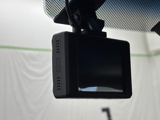 ヴェゼル ハイブリッド　フルセグナビ　ＵＳＢ　Ｂｌｕｅｔｏｏｔｈ　バックカメラ　ＥＴＣ　１６インチアルミホイール　スマートキー（68枚目）