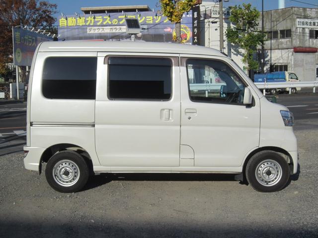 ハイゼットカーゴ クルーズターボＳＡＩＩＩ　エアコン　パワステ　パワーウインドウ　Ｗエアーバッグ　キーレス　ＡＢＳ　ＴＲＣ　ＨＤＤナビ　フルセグＴＶ　電格ミラー　ＥＴＣ　ＣＤ　ＤＶＤ　Ｂｌｕｅｔｏｏｔｈ　アイドリングストップ　記録簿　取説（4枚目）