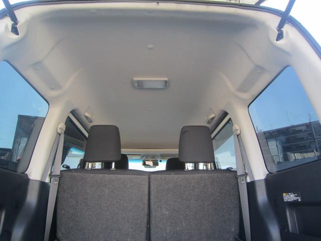 ハイゼットカーゴ クルーズターボＳＡＩＩＩ　エアコン　パワステ　パワーウインドウ　Ｗエアーバッグ　キーレス　ＡＢＳ　ＴＲＣ　ＨＤＤナビ　フルセグＴＶ　電格ミラー　ＥＴＣ　ＣＤ　ＤＶＤ　Ｂｌｕｅｔｏｏｔｈ　アイドリングストップ　記録簿　取説（13枚目）