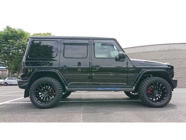 Gクラス G350d AMGライン ARTオリジナルカスタム ヘッドライトインナーブラック加工済(4枚目)