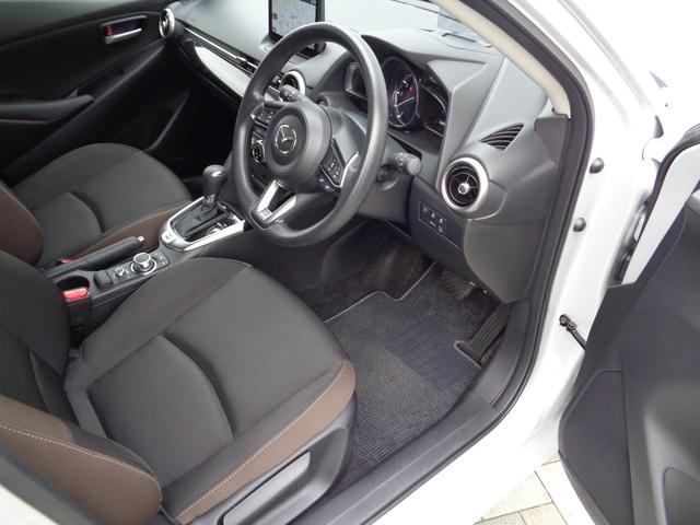 MAZDA2 1.5 15S プロアクティブ スマート エディションII コーナーポール 前後ドラレコ 360度ビュー シートヒーター AppleCarPlay/AndroidAuto Bluetooth CD/DVD フルセグ ETC レーダークルーズ 15インチ純正AW(3枚目)