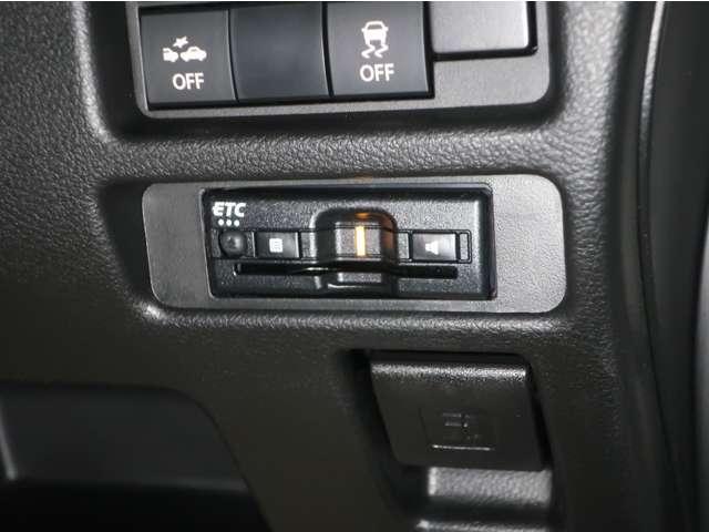 フレアクロスオーバー ６６０　ハイブリッド　ＸＳ　シートヒーター／クルーズ／ＥＴＣ／フォグランプ　禁煙　イモビライザー　ＬＥＤ　レーダークルーズ　シートヒータ　記録簿　ｉ－ｓｔｏｐ　ＡＣ　スマートキー　ＥＴＣ　ＥＳＣ　Ｗエアバッグ　キーレスエントリー（12枚目）