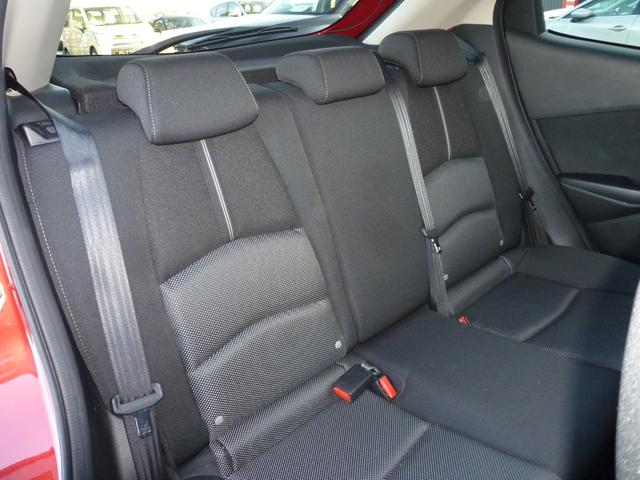 デミオ １．３　１３Ｓ　ツーリング　運転席助手席シートヒーター　ヘッドアップＤ　純正アームレスト　ＥＴＣ　ＣＤ／ＤＶＤプレーヤー　フルセグ　ＵＳＢ　ＩＳＯＦＩＸ　トノカバー　ＬＥＤヘッドライト　キーレス　１５インチ純正アルミホイール（5枚目）