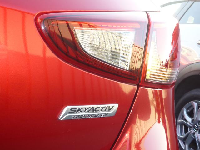 デミオ １．３　１３Ｓ　ツーリング　運転席助手席シートヒーター　ヘッドアップＤ　純正アームレスト　ＥＴＣ　ＣＤ／ＤＶＤプレーヤー　フルセグ　ＵＳＢ　ＩＳＯＦＩＸ　トノカバー　ＬＥＤヘッドライト　キーレス　１５インチ純正アルミホイール（65枚目）