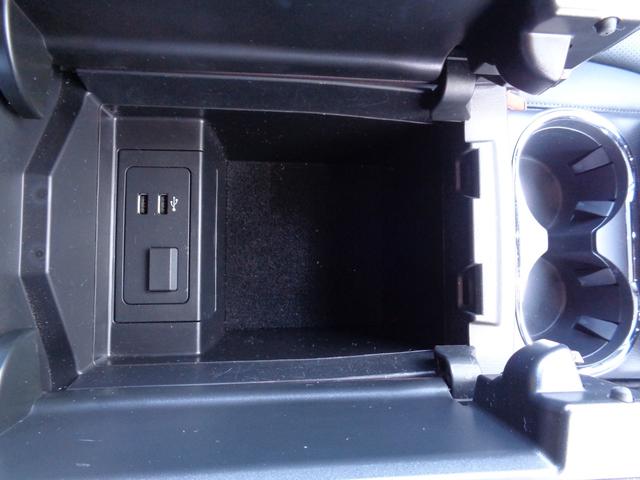 ＣＸ－８ ２．２　ＸＤ　Ｌパッケージ　ディーゼルターボ　４ＷＤ　７人乗り　黒革　前後ドラレコ　シートヒーター　レーダークルーズ　ＡｐｐｌｅＣａｒＰｌａｙ／ＡｎｄｒｏｉｄＡｕｔｏ　Ｑｉ充電　ＰＷシート　ＥＴＣ　電動リアゲート　ルーフレール　キャリパーレッド　純正ＡＷ（46枚目）