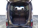 セカンドシートを倒すとより広くお使い頂けます。