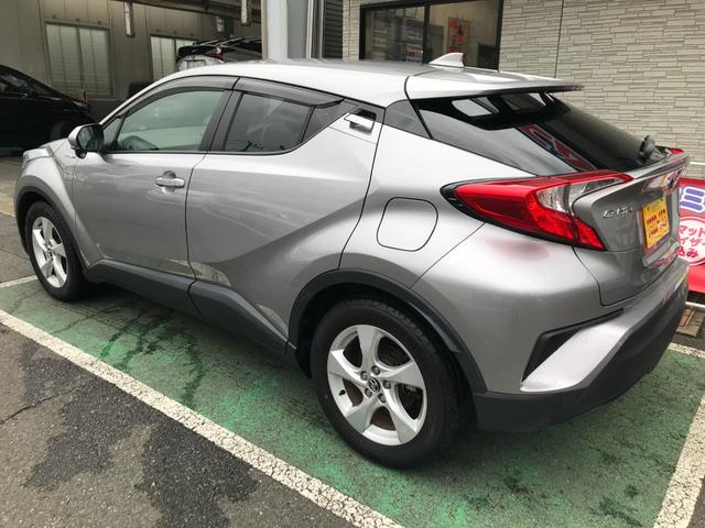 Ｃ－ＨＲ Ｓ　ハイブリッド　イクリプスＳＤナビ　フルセグＴＶ　Ｂｌｕｅｔｏｏｔｈ接続　ＤＶＤ　バックモニタ　ＥＴＣ　クルーズコントロール　衝突軽減ブレーキ　ＬＥＤヘッドライト　電動パーキングブレーキ　スマートキー（5枚目）