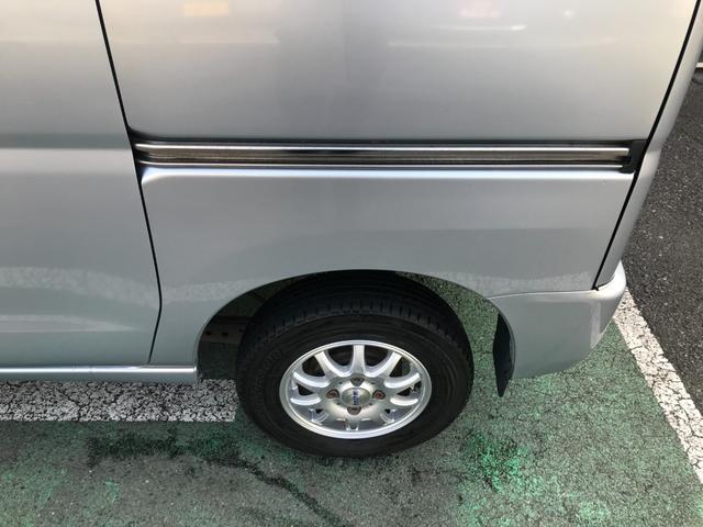 ハイゼットカーゴ ＤＸ　ラジオ　オーバーヘッドコンソール　ＥＴＣ　両側スライドドア　フロントパワーウインドウ　集中ドアロック　社外アルミホイール　エアコン　パワステ（12枚目）