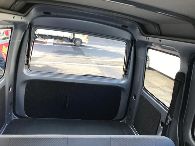 ハイゼットカーゴ ＤＸ　ラジオ　オーバーヘッドコンソール　ＥＴＣ　両側スライドドア　フロントパワーウインドウ　集中ドアロック　社外アルミホイール　エアコン　パワステ（29枚目）