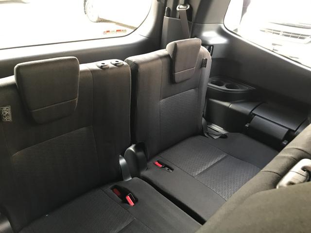 ヴォクシー Ｓ－Ｇ　１０インチディスプレイオーディオプラス　両側電動スライドドア　１３．２インチ有機ＥＬ後席ディスプレイ　ＥＴＣ２．０　ＣＤＤＶＤ再生　フルセグＴＶ　ミラーキャスト　クルーズコントロール　衝突軽減ブレーキ（21枚目）