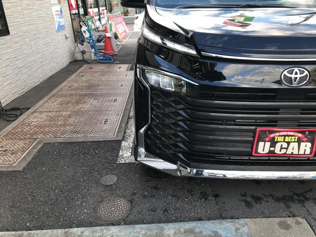 ヴォクシー Ｓ－Ｇ　１０インチディスプレイオーディオプラス　両側電動スライドドア　１３．２インチ有機ＥＬ後席ディスプレイ　ＥＴＣ２．０　ＣＤＤＶＤ再生　フルセグＴＶ　ミラーキャスト　クルーズコントロール　衝突軽減ブレーキ（38枚目）