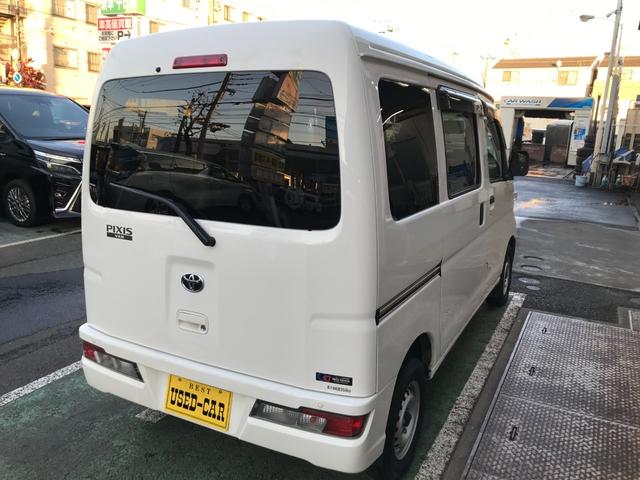 TOYOTA PIXIS VAN DELUXE SA III
