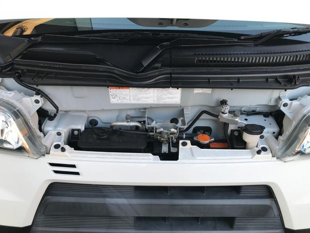 TOYOTA PIXIS VAN DELUXE SA III