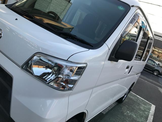 TOYOTA PIXIS VAN DELUXE SA III