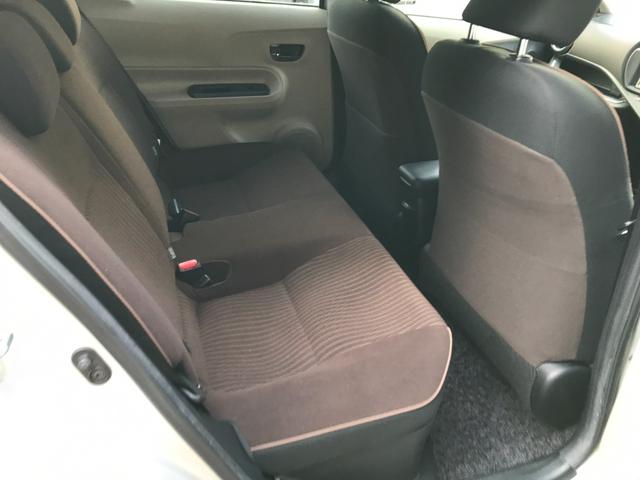 アクア Ｇ　純正ＳＤナビＷ６４　バックモニタ　ＥＴＣ　Ｂｌｕｅｔｏｏｔｈ接続　フルセグＴＶ　オートエアコン　キーレスエントリー　ステアリングリモコン　踏み間違い加速制御システム　ソナー（16枚目）