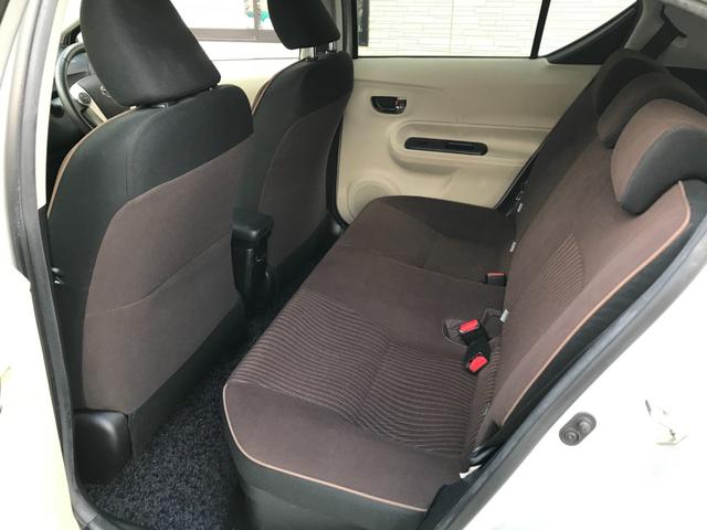 アクア Ｇ　純正ＳＤナビＷ６４　バックモニタ　ＥＴＣ　Ｂｌｕｅｔｏｏｔｈ接続　フルセグＴＶ　オートエアコン　キーレスエントリー　ステアリングリモコン　踏み間違い加速制御システム　ソナー（17枚目）