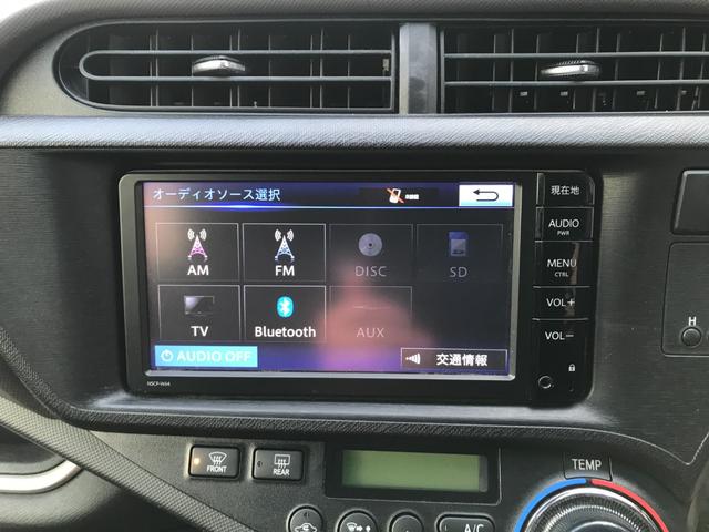 アクア Ｇ　純正ＳＤナビＷ６４　バックモニタ　ＥＴＣ　Ｂｌｕｅｔｏｏｔｈ接続　フルセグＴＶ　オートエアコン　キーレスエントリー　ステアリングリモコン　踏み間違い加速制御システム　ソナー（25枚目）
