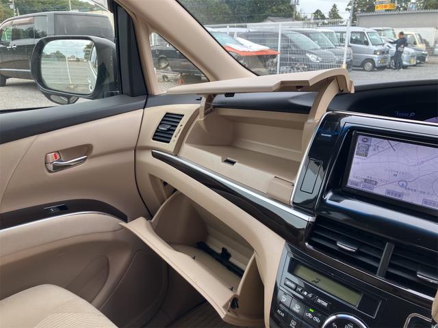 エスティマ アエラス　３列シート　フルフラット　盗難防止システム　衝突安全ボディ　ＨＩＤ（20枚目）