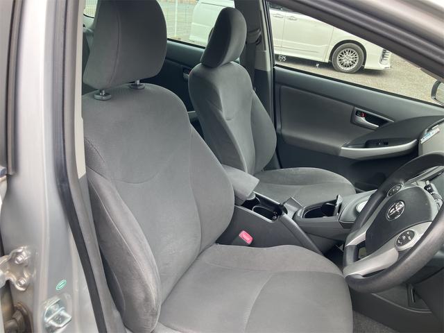 プリウス Ｓツーリングセレクション　キーレス　スマートキー　衝突安全ボディ　ＬＥＤ　アイドリングストップ（10枚目）