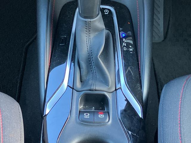カローラスポーツ Ｇ　Ｚ　ナビゲーション　バックカメラ　ＥＴＣ車載器　保証１年間距離無制限付き　純正ナビゲーション　ＥＴＣ車載器　ドライブレコーダー　バックカメラ　シートヒーター　電動パーキングブレーキ　アダプティブクルーズコントロール　オートライト（12枚目）