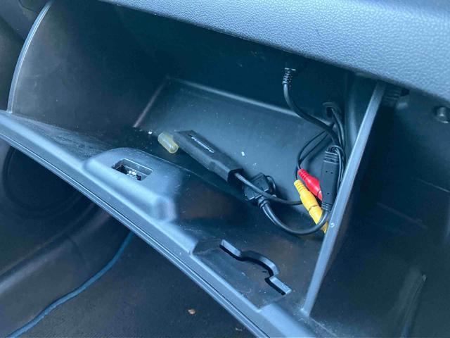 フィット ＲＳ　純正ナビゲーション　ＥＴＣ車載器　キーフリーシステム　保証１年間距離無制限付き　純正ナビゲーション　ＥＴＣ車載器　キーフリーシステム　パワーウインドウ　電動格納ドアミラー　アルミホイール（18枚目）