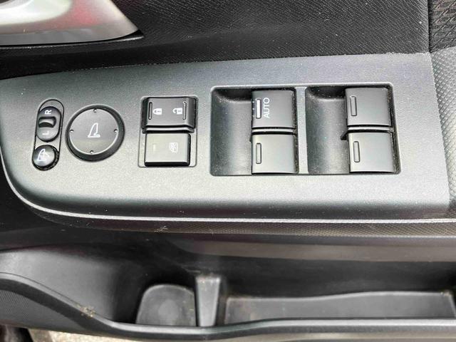 ステップワゴンスパーダ Ｚ　クールスピリット　ナビ　ＥＴＣ車載器　ドライブレコーダー　保証１年間距離無制限付き　ナビゲーション　バックカメラ　ＥＴＣ車載器　ドライブレコーダー　後席モニター　運転席シートリフター　オートエアコン　両側電動スライドドア（11枚目）