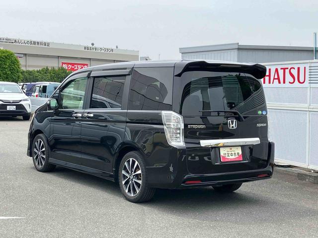 ステップワゴンスパーダ Ｚ　クールスピリット　ナビ　ＥＴＣ車載器　ドライブレコーダー　保証１年間距離無制限付き　ナビゲーション　バックカメラ　ＥＴＣ車載器　ドライブレコーダー　後席モニター　運転席シートリフター　オートエアコン　両側電動スライドドア（15枚目）
