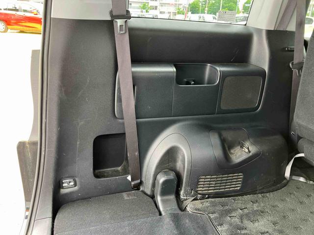 ステップワゴンスパーダ Ｚ　クールスピリット　ナビ　ＥＴＣ車載器　ドライブレコーダー　保証１年間距離無制限付き　ナビゲーション　バックカメラ　ＥＴＣ車載器　ドライブレコーダー　後席モニター　運転席シートリフター　オートエアコン　両側電動スライドドア（42枚目）