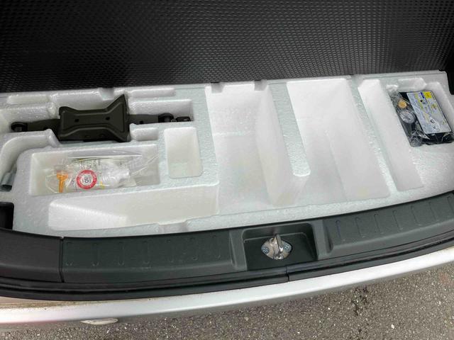 デリカＤ：２ Ｓ　ナビゲーション　ＥＴＣ車載器　電動格納ドアミラー　保証１年間距離無制限付き　電動格納ドアミラー　ナビゲーション　ＥＴＣ車載器　オートエアコン　オートライト　両側電動スライドドア　オートクルーズコントロール　キーフリーシステム（34枚目）
